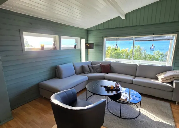 Lyngenfjord View Semesterbostad *