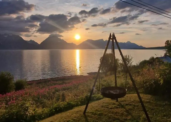 Lyngenfjord View Semesterbostad Engnes