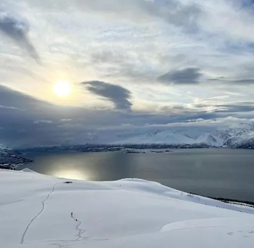 Lyngenfjord View Semesterbostad